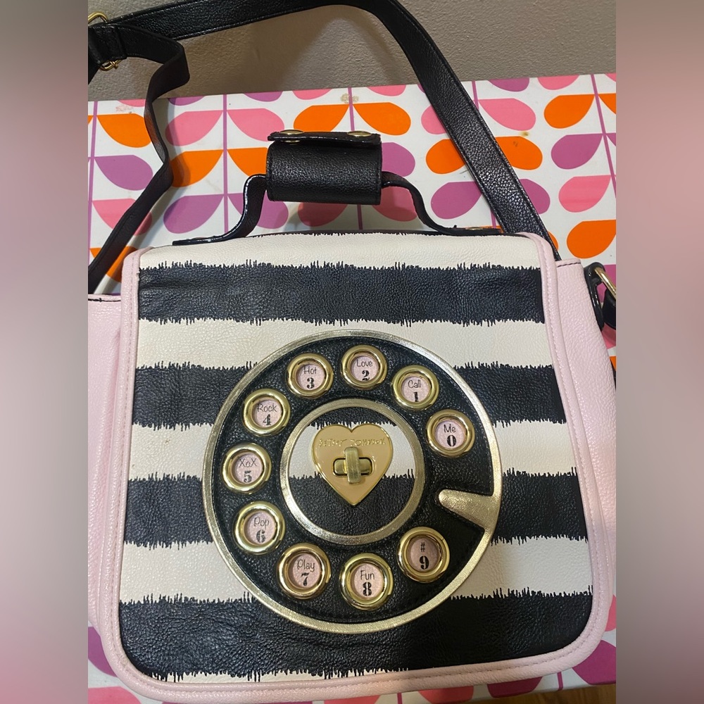 Betsey Johnson phone purse